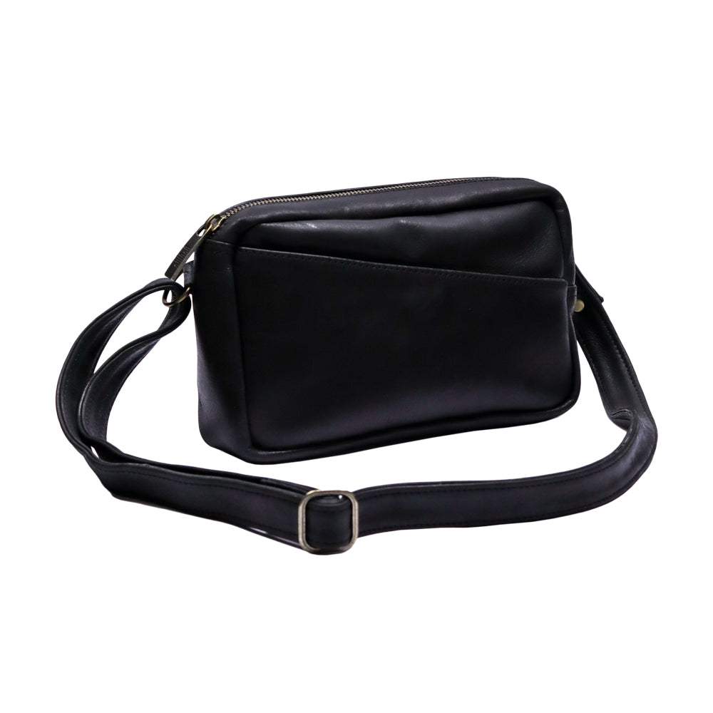 Genova-Chest-Bag--Black-002_1bcb22e3-e792-4c05-916d-b9bf2ea5781e.jpg